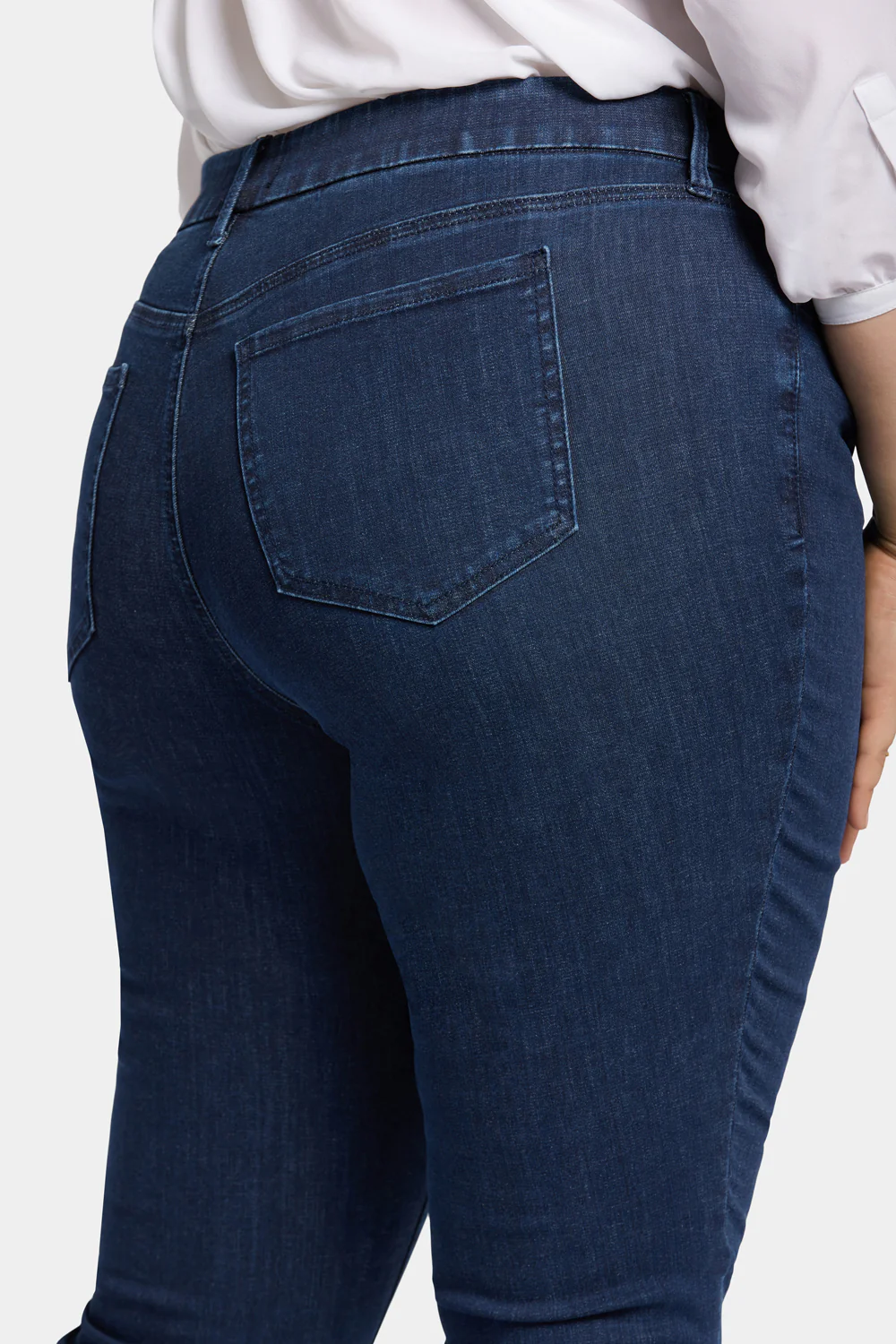 8985-waist-match-marilyn-straight-jeans-in-plus-size-inspire-1.webp