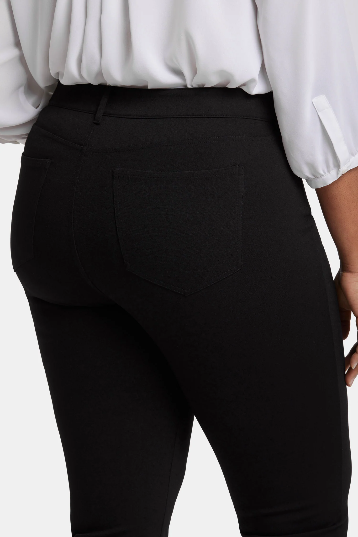 9016-marilyn-straight-pants-in-plus-size-black-1.webp