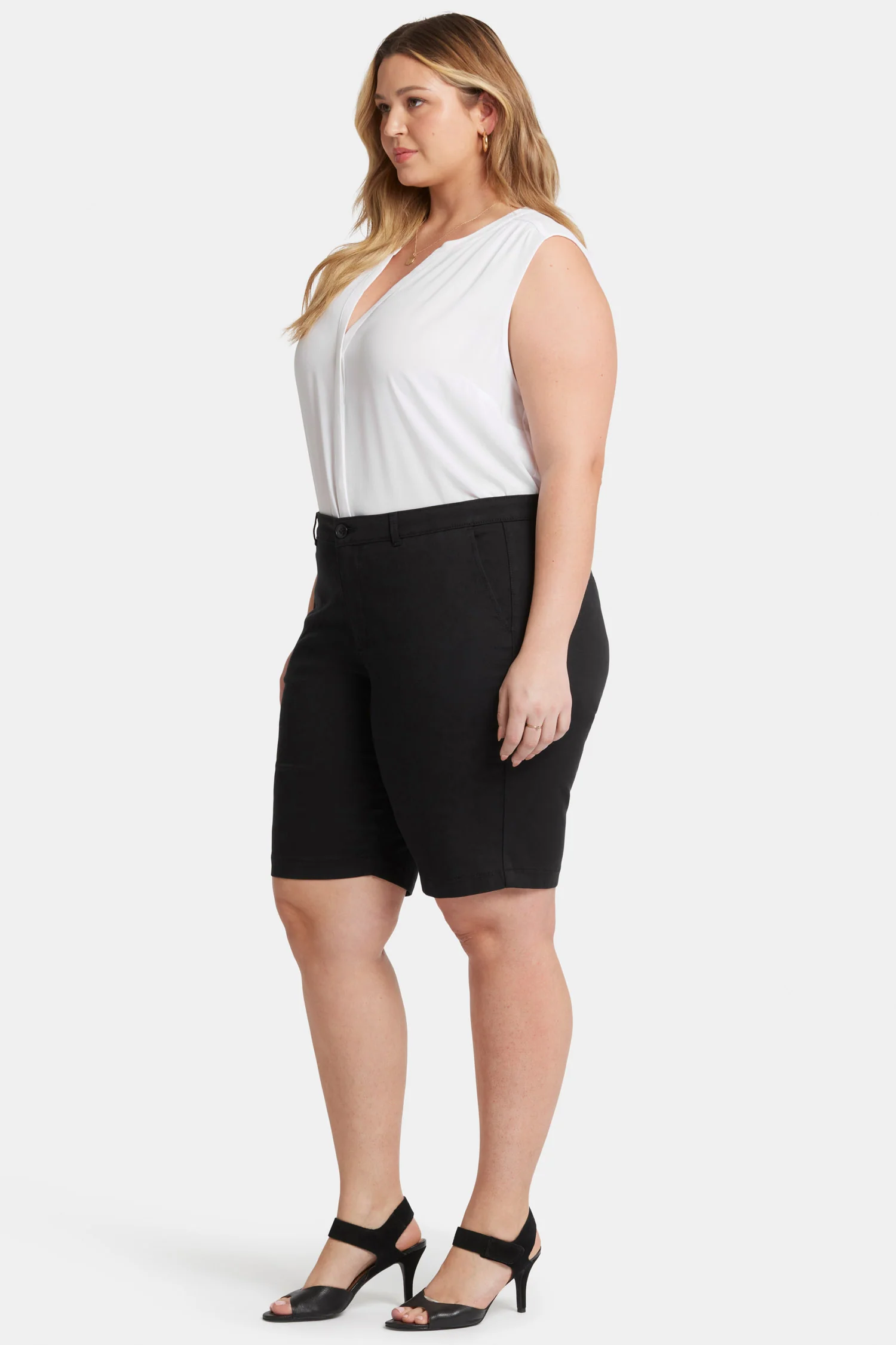 9249-bermuda-shorts-in-plus-size-black-1.webp