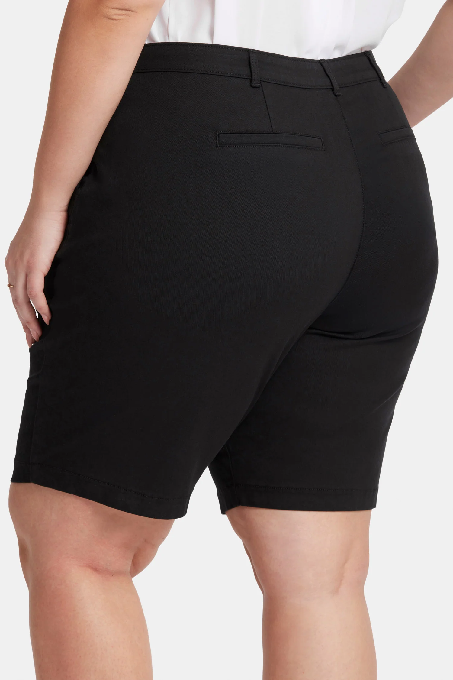 9249-bermuda-shorts-in-plus-size-black-1.webp