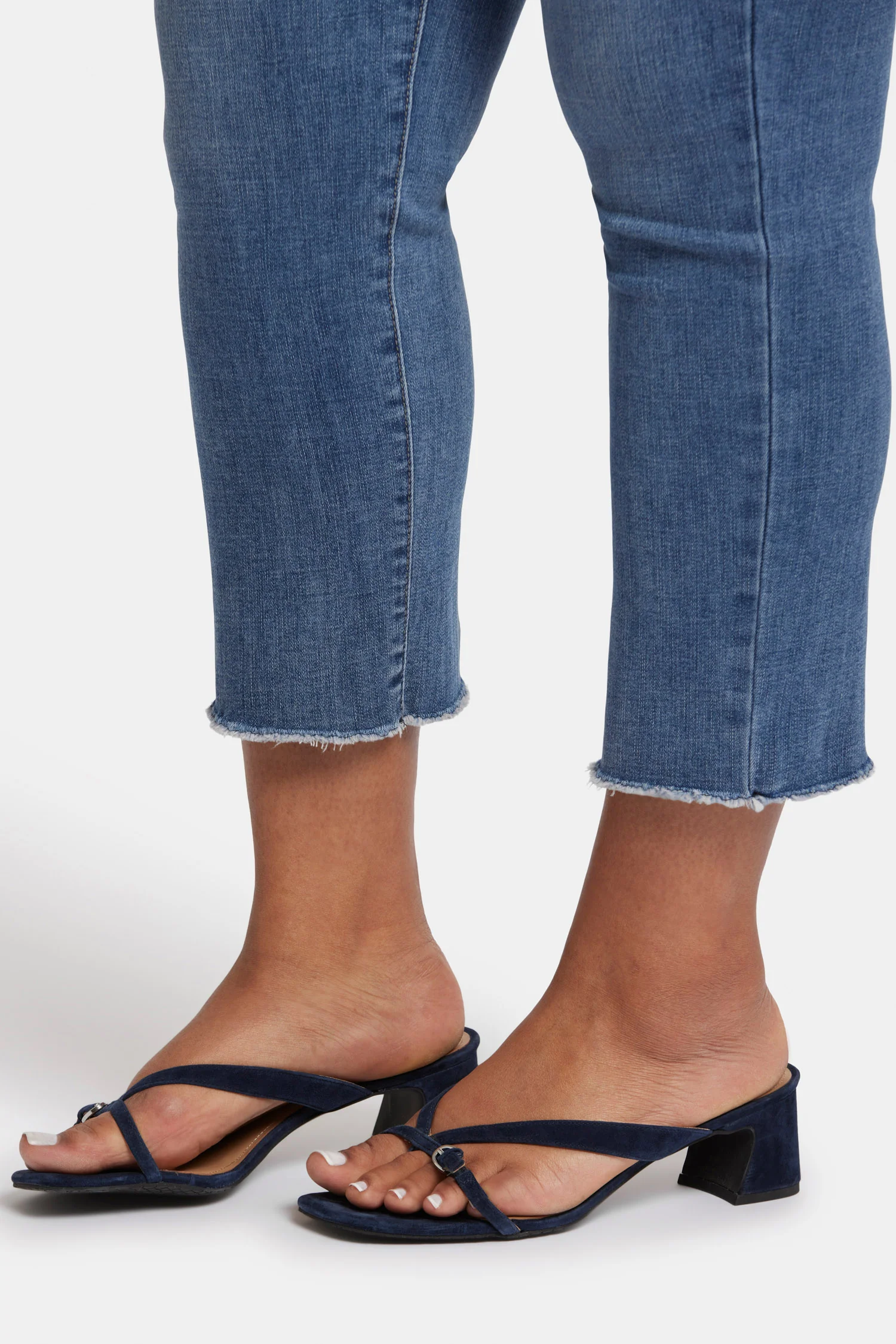 9317-sheri-slim-ankle-jeans-in-plus-size-rockie-1.webp