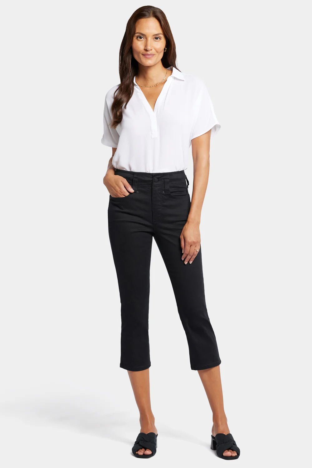 9373-ami-skinny-capri-jeans-in-petite-black-1.webp