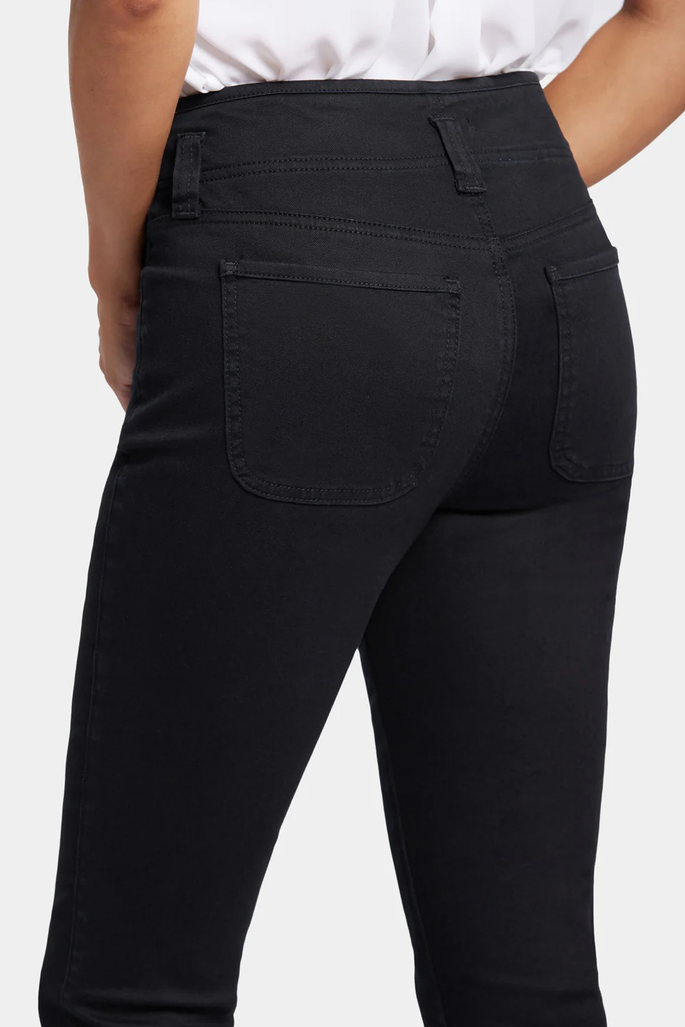 9373-ami-skinny-capri-jeans-in-petite-black-1.webp