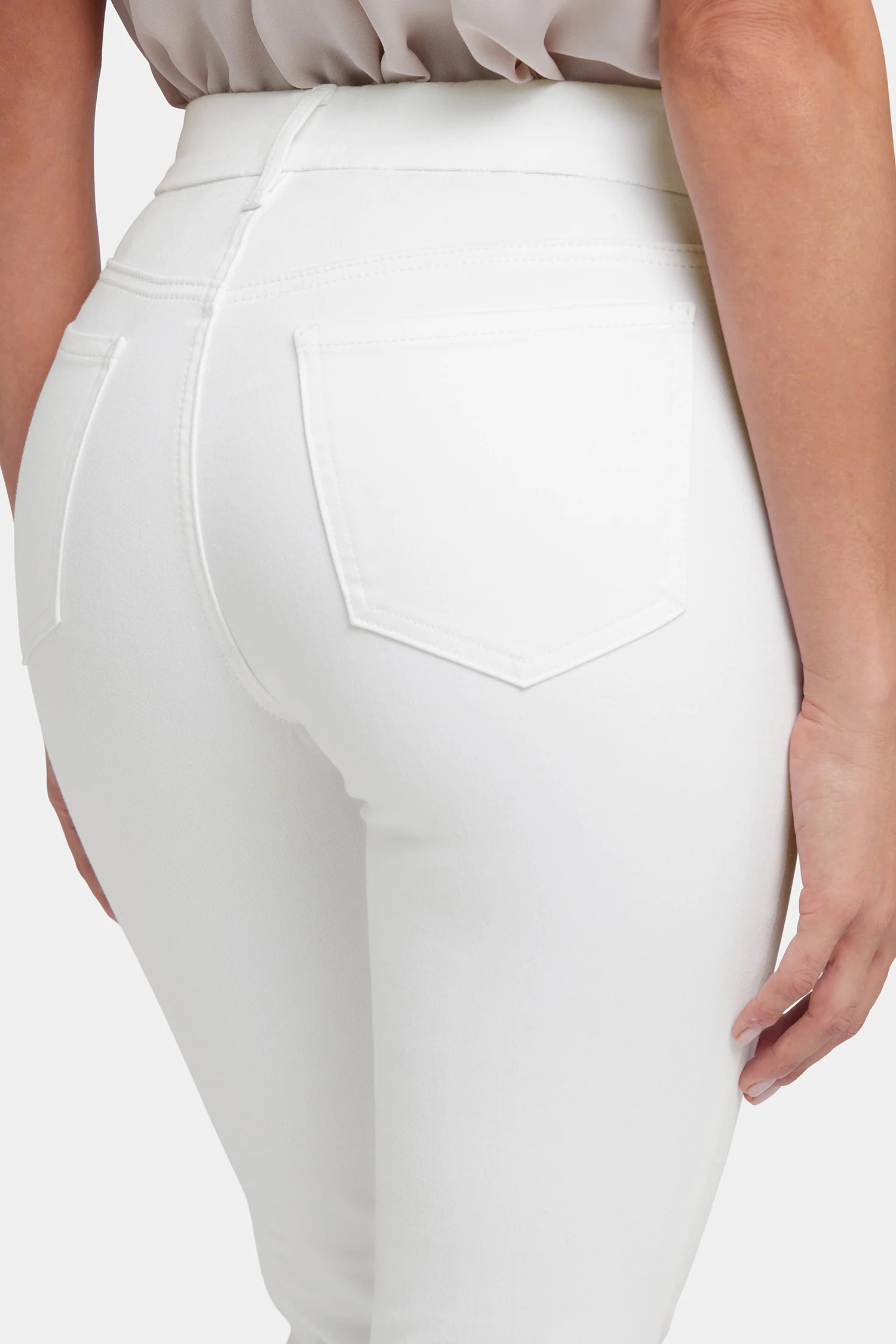 9385-waist-match-marilyn-straight-jeans-in-petite-optic-white-1.webp