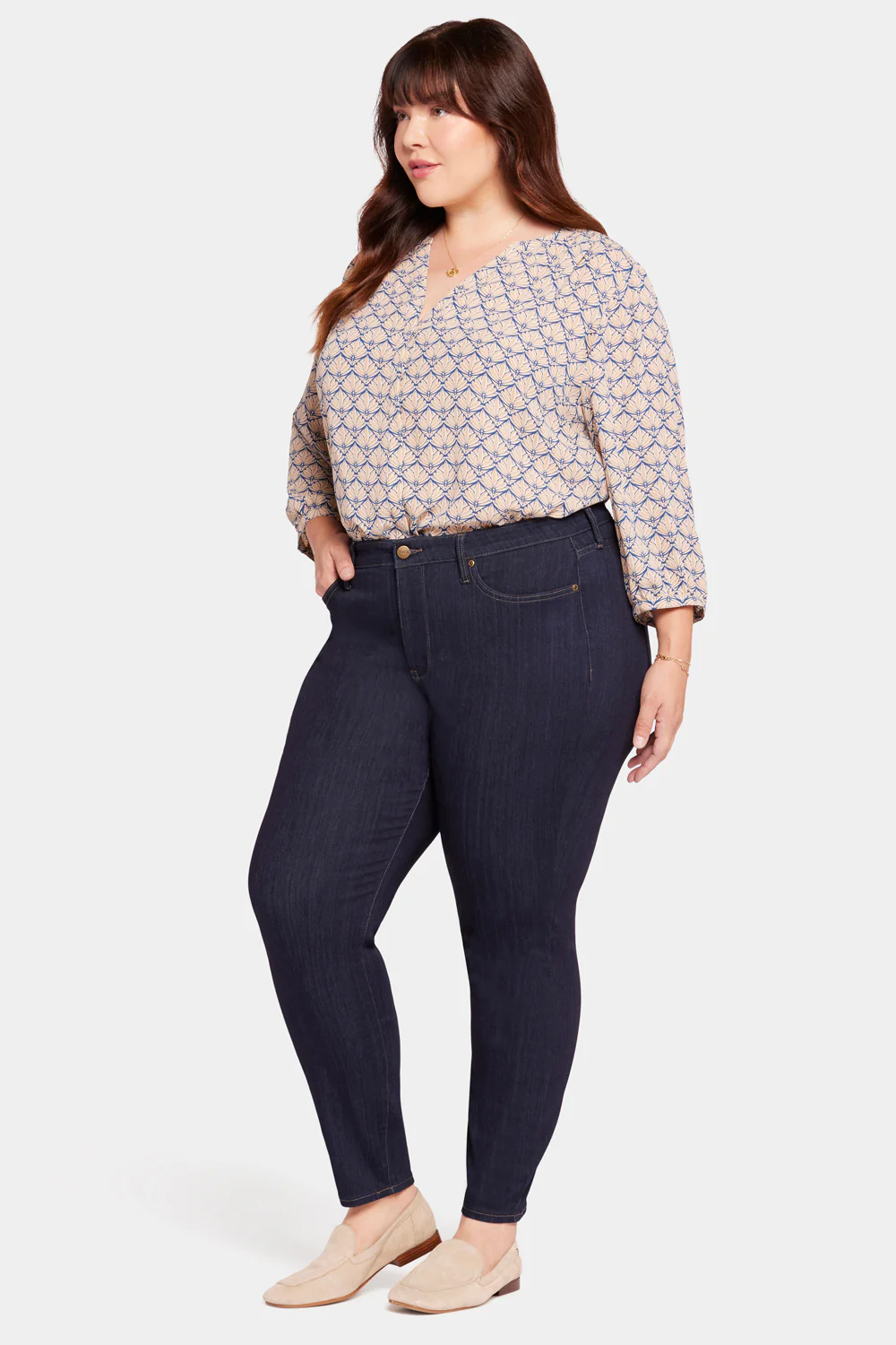 9404-ami-skinny-jeans-in-plus-size-mabel-1.webp