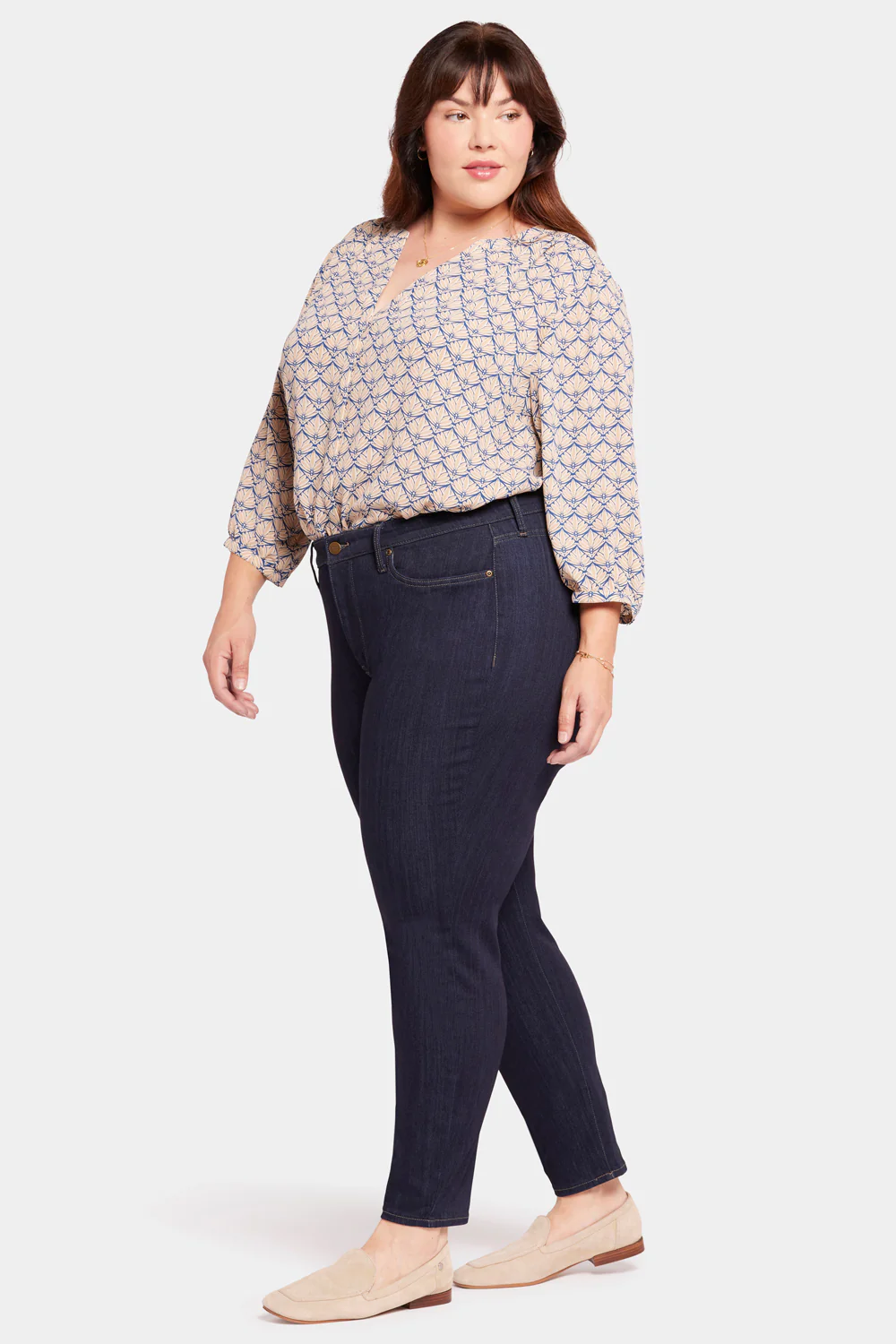 9404-ami-skinny-jeans-in-plus-size-mabel-1.webp