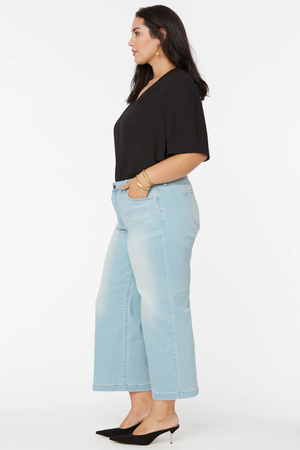 9422-teresa-wide-leg-ankle-jeans-in-plus-size-naomi-1.webp