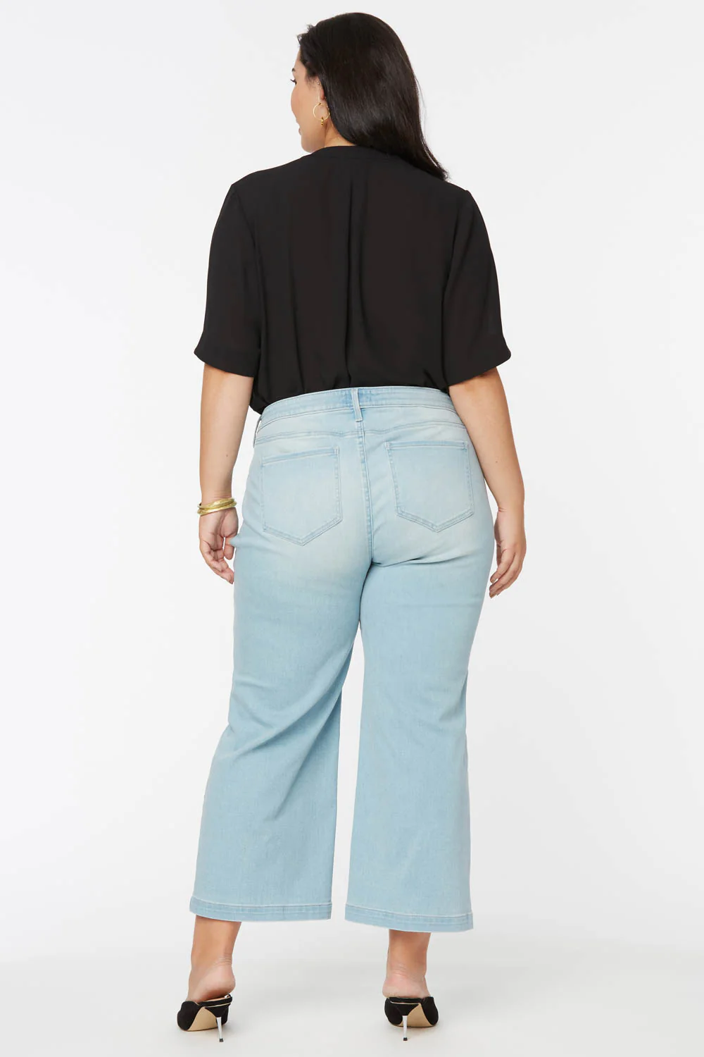 9422-teresa-wide-leg-ankle-jeans-in-plus-size-naomi-1.webp