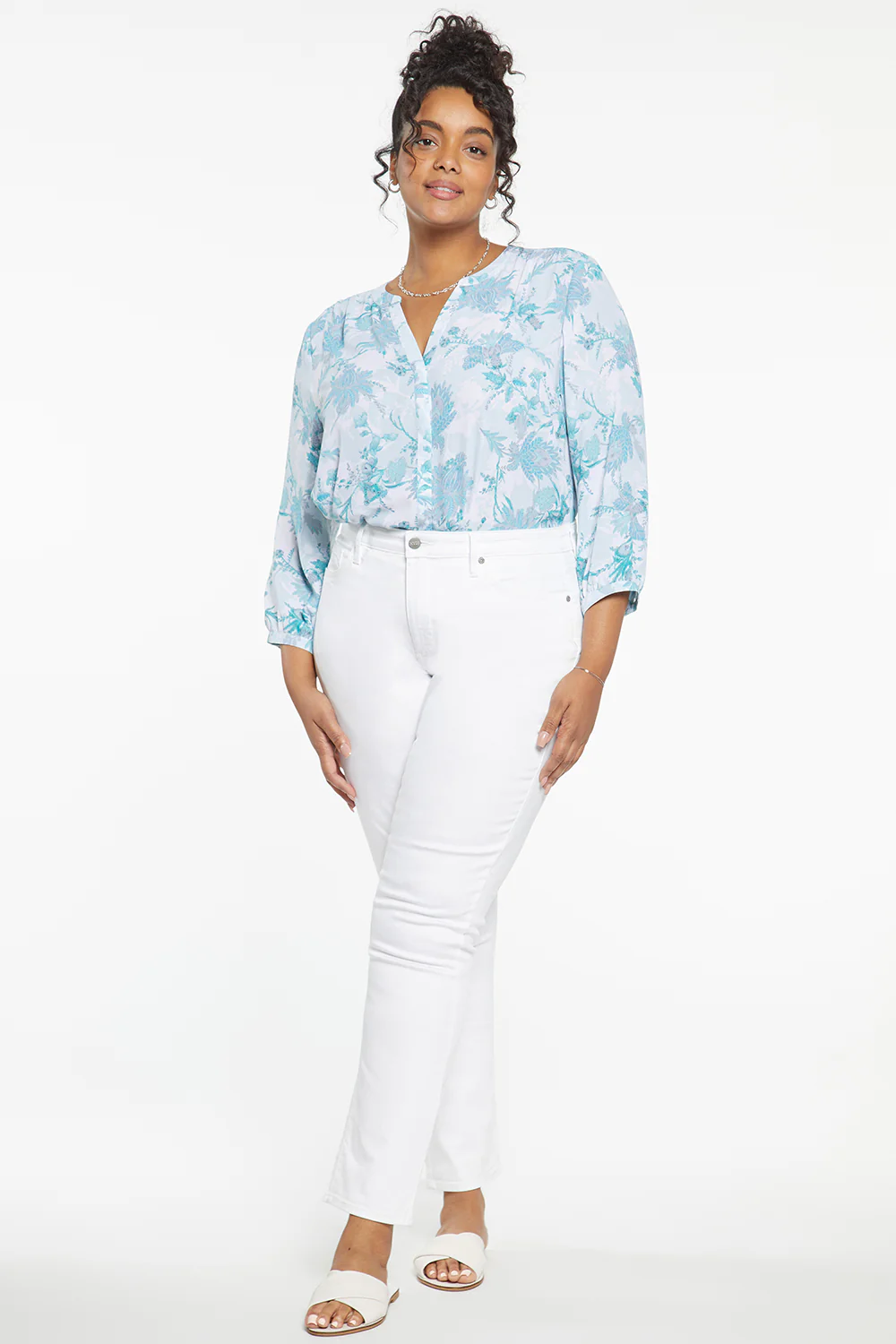9454-sheri-slim-jeans-in-plus-size-optic-white-1.webp