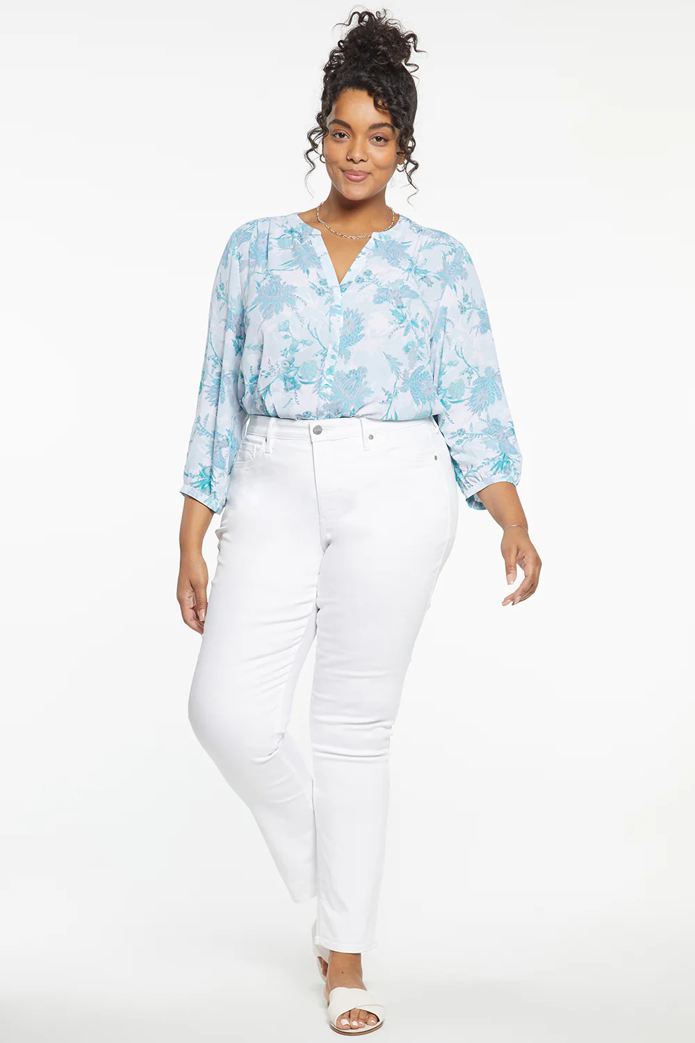 9454-sheri-slim-jeans-in-plus-size-optic-white-1.webp