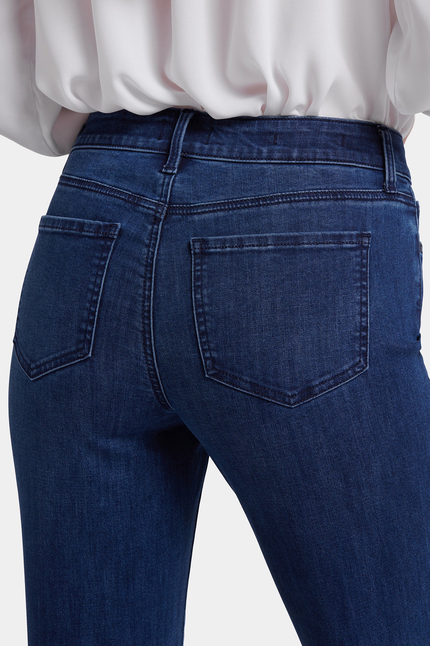 9475-marilyn-straight-ankle-jeans-in-petite-ibiza-blues-1.webp