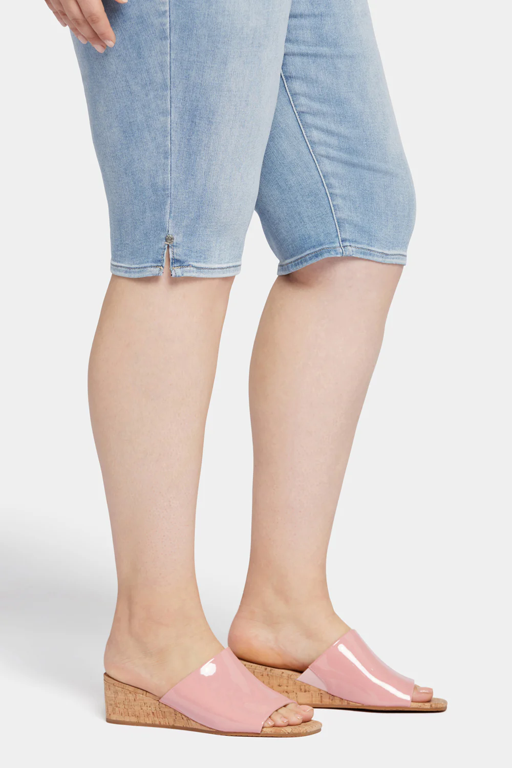 9523-bike-capri-jeans-in-plus-size-afterglow-1.webp
