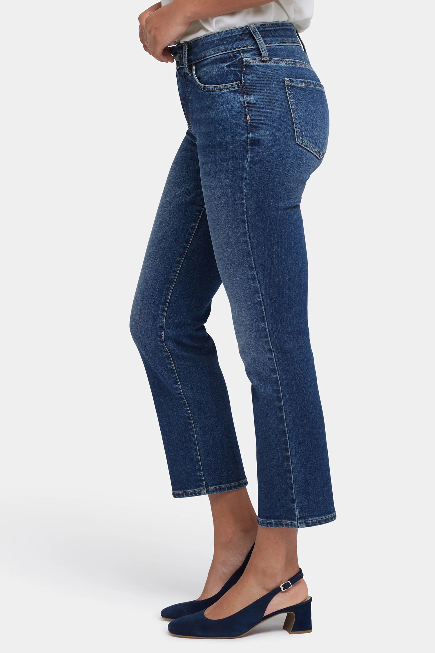 9544-marilyn-straight-ankle-jeans-in-petite-rio-rapids-1.webp