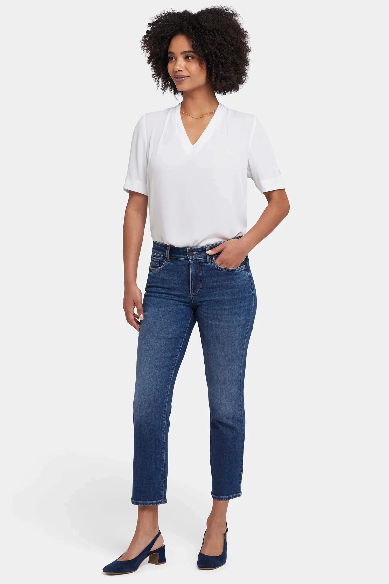 9544-marilyn-straight-ankle-jeans-in-petite-rio-rapids-1.webp
