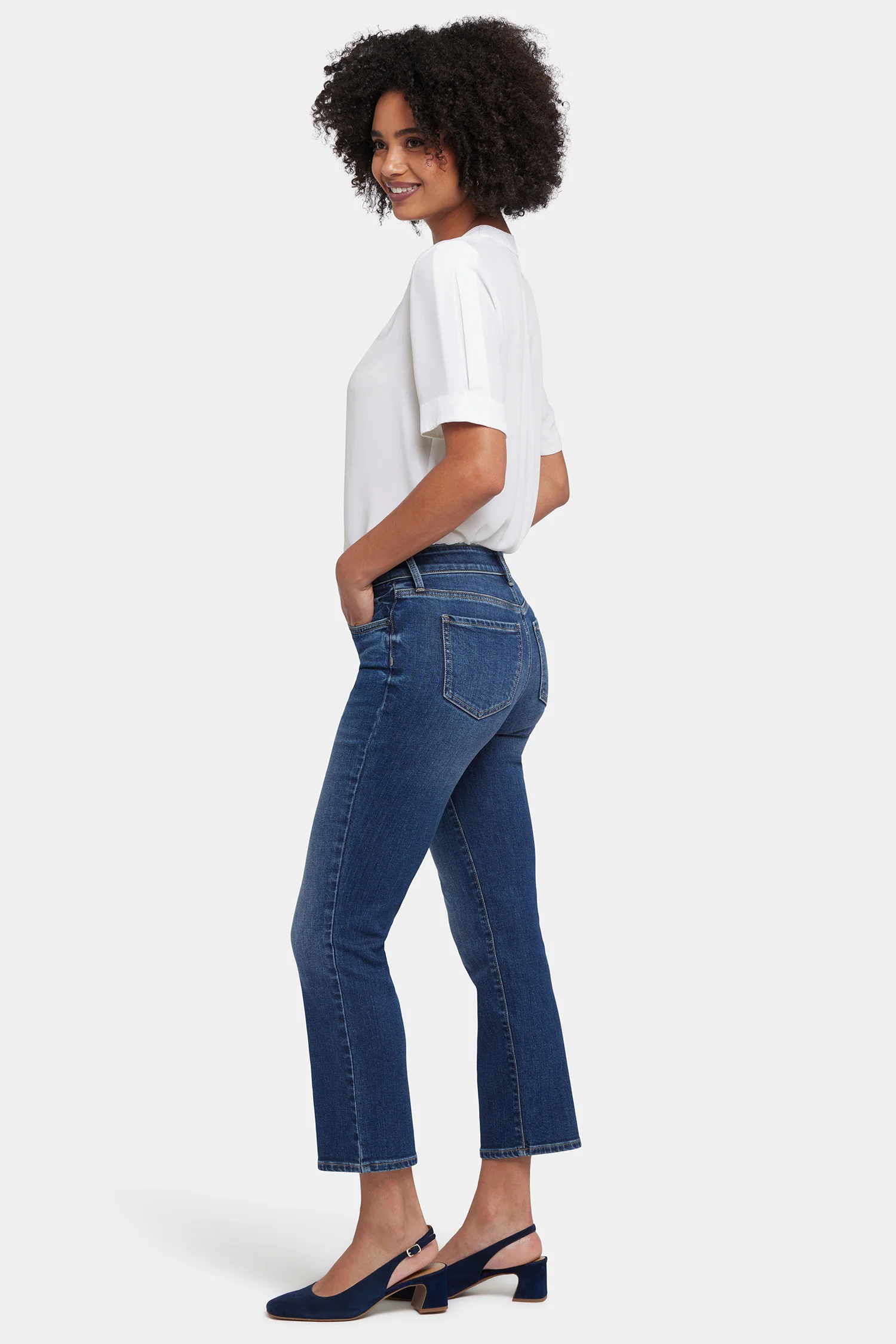 9544-marilyn-straight-ankle-jeans-in-petite-rio-rapids-1.webp