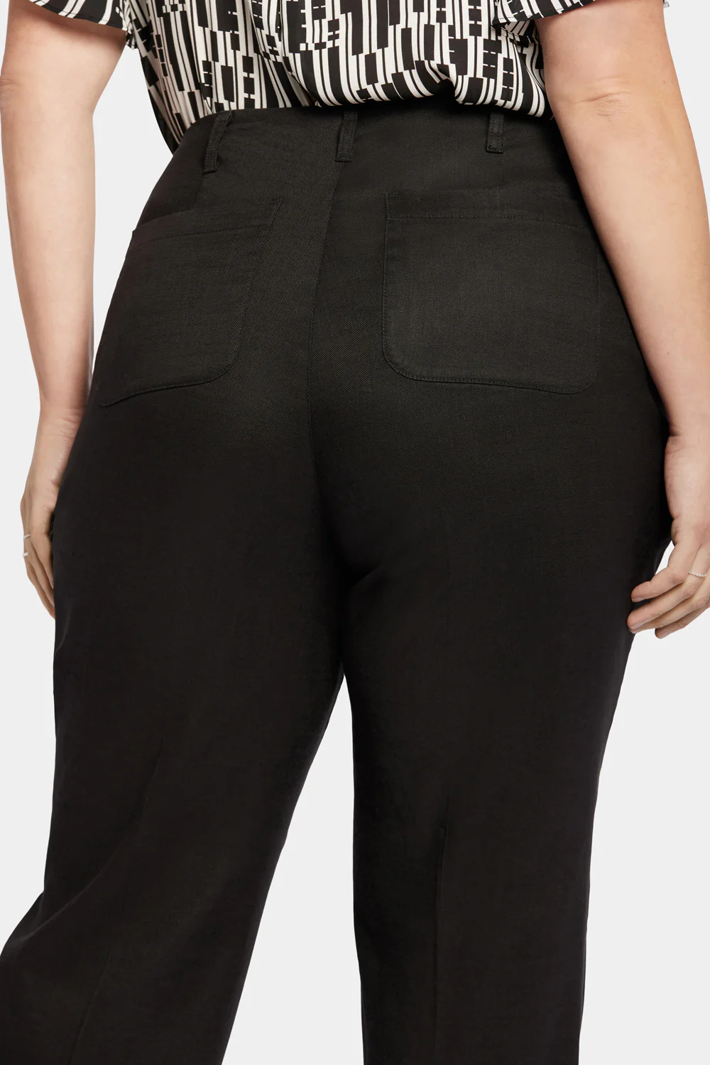 9586-marilyn-straight-pants-in-plus-size-black-1.webp