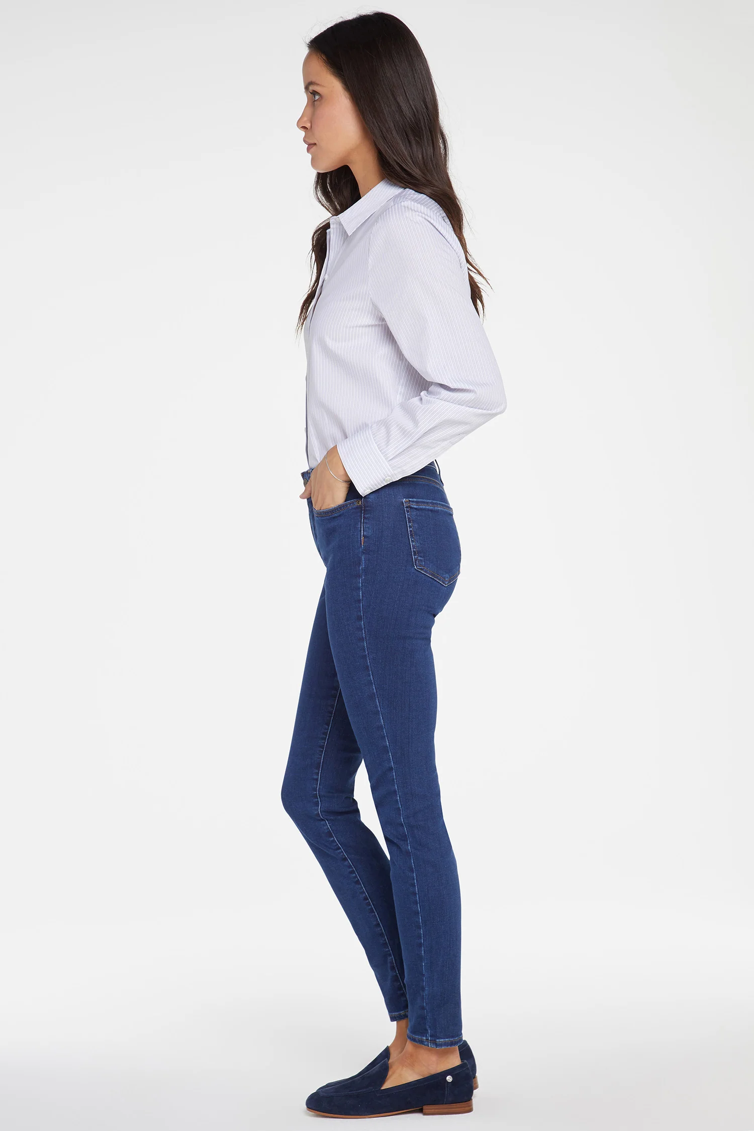 961-ami-skinny-jeans-in-tall-quinn-1.webp
