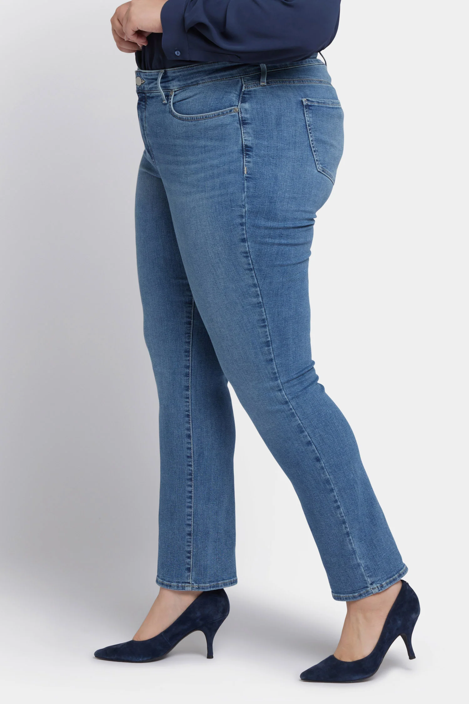 9687-marilyn-straight-jeans-in-plus-size-heyburn-1.webp