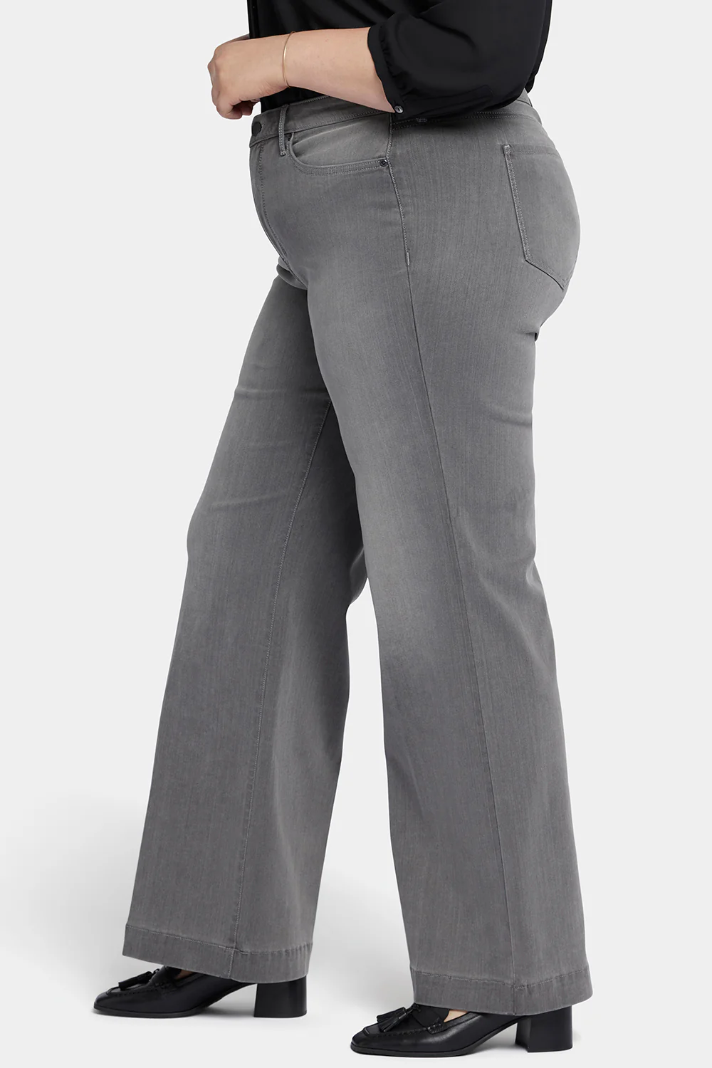 9739-teresa-wide-leg-jeans-in-plus-size-parade-1.webp