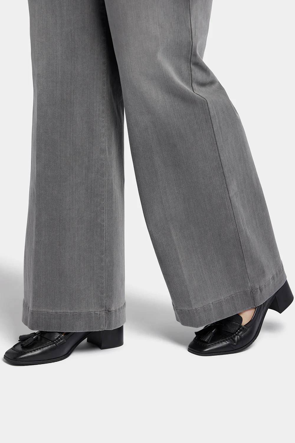 9739-teresa-wide-leg-jeans-in-plus-size-parade-1.webp
