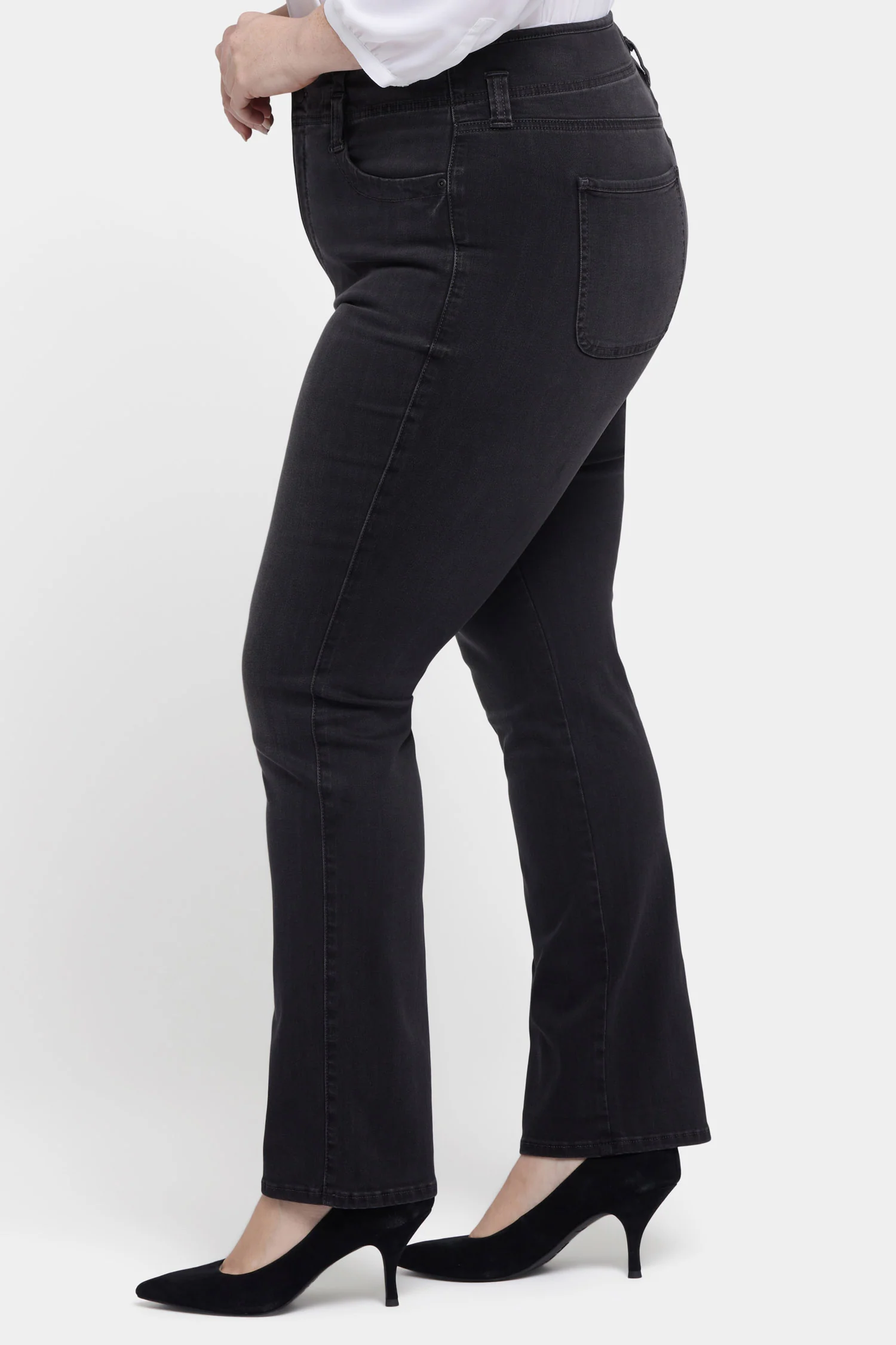 9757-marilyn-straight-jeans-in-plus-size-cordoba-cliff-1.webp