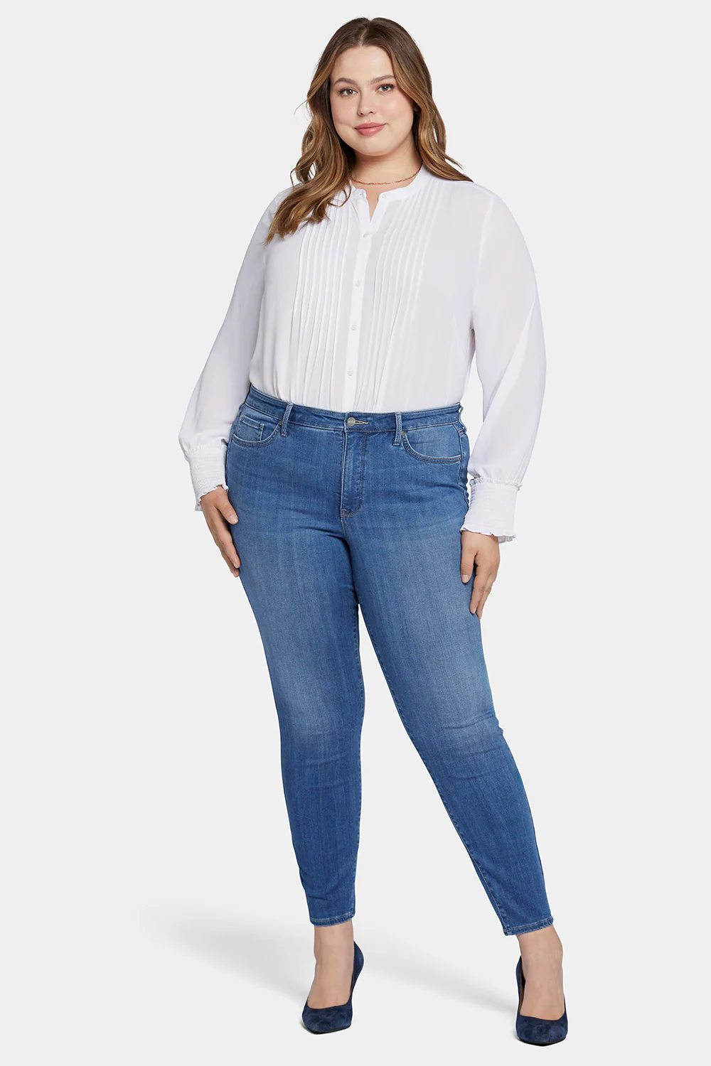 9766-ami-skinny-jeans-in-plus-size-fairmont-1.webp