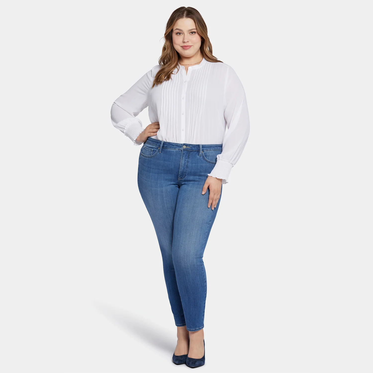 9766-ami-skinny-jeans-in-plus-size-fairmont-1.webp