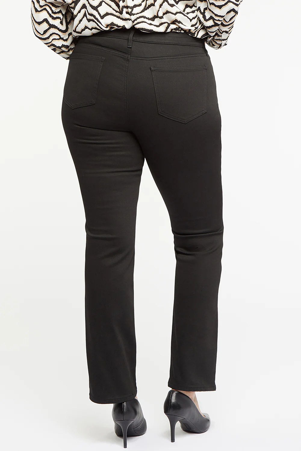 Sheri Slim Jeans In Plus Size - Black Rinse
