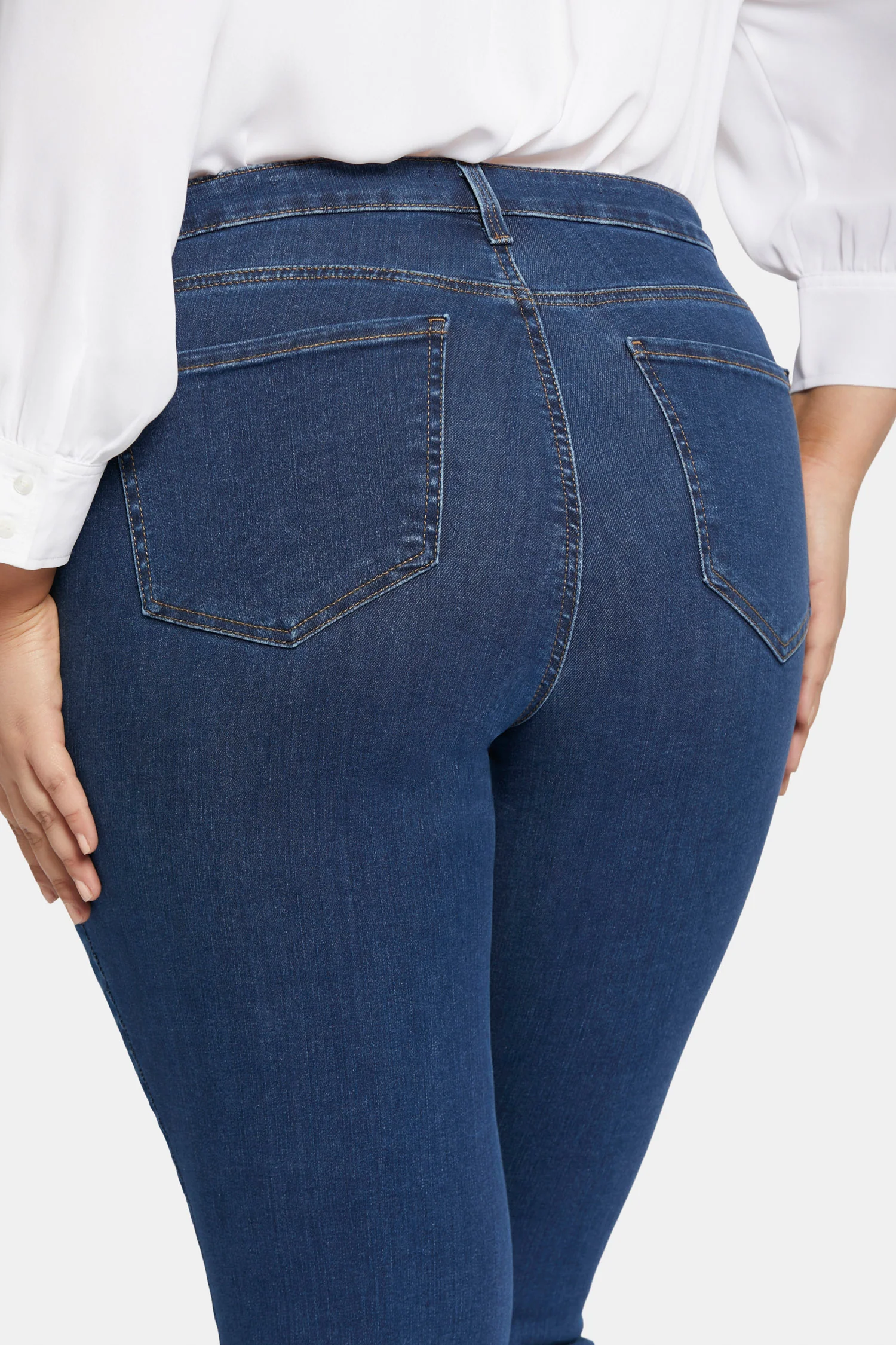994-sheri-slim-jeans-in-plus-size-quinn-1.webp