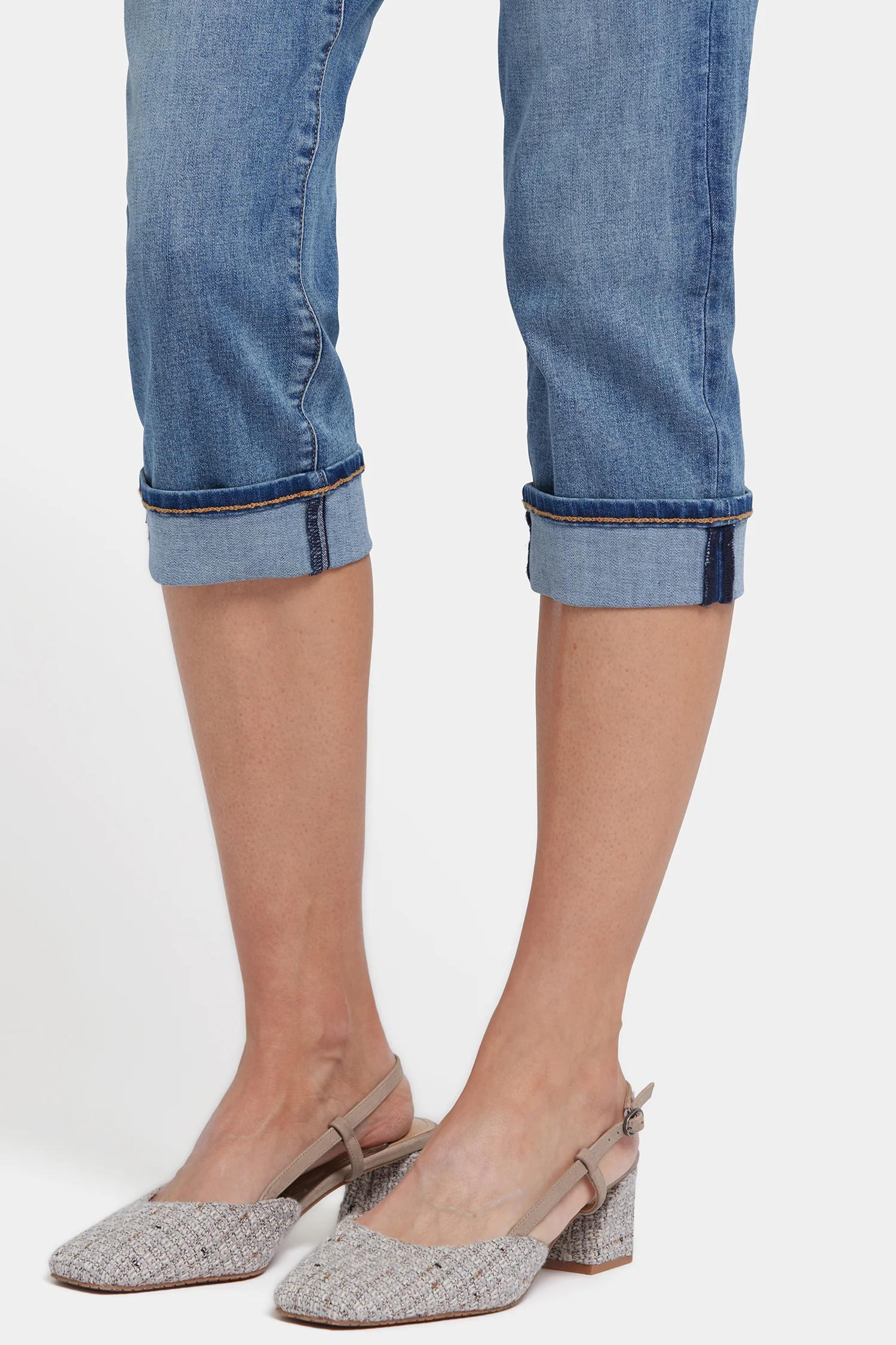 9940-marilyn-straight-crop-jeans-in-petite-majorca-bay-1.webp