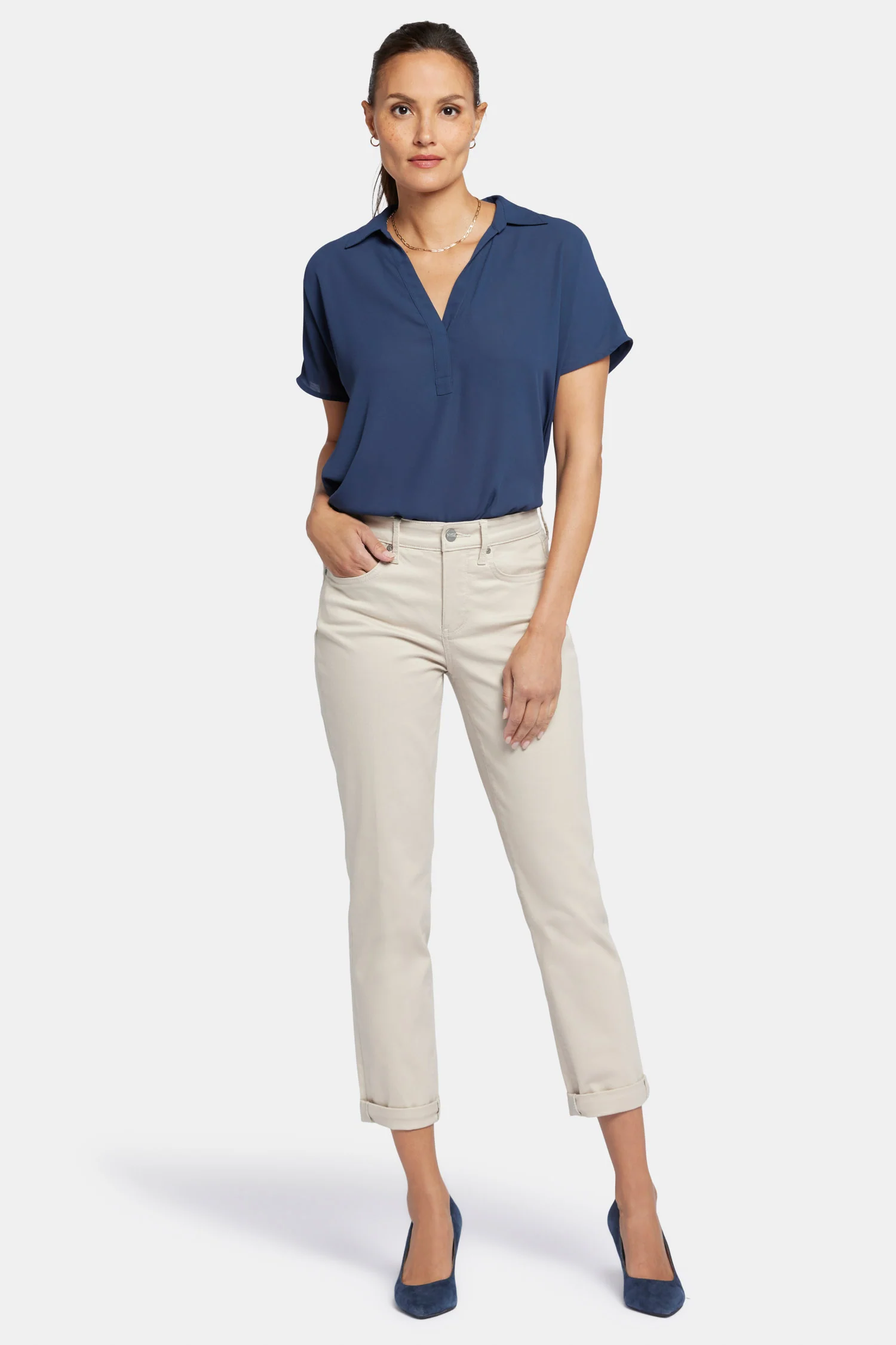 9952-margot-girlfriend-jeans-in-petite-feather-1.webp