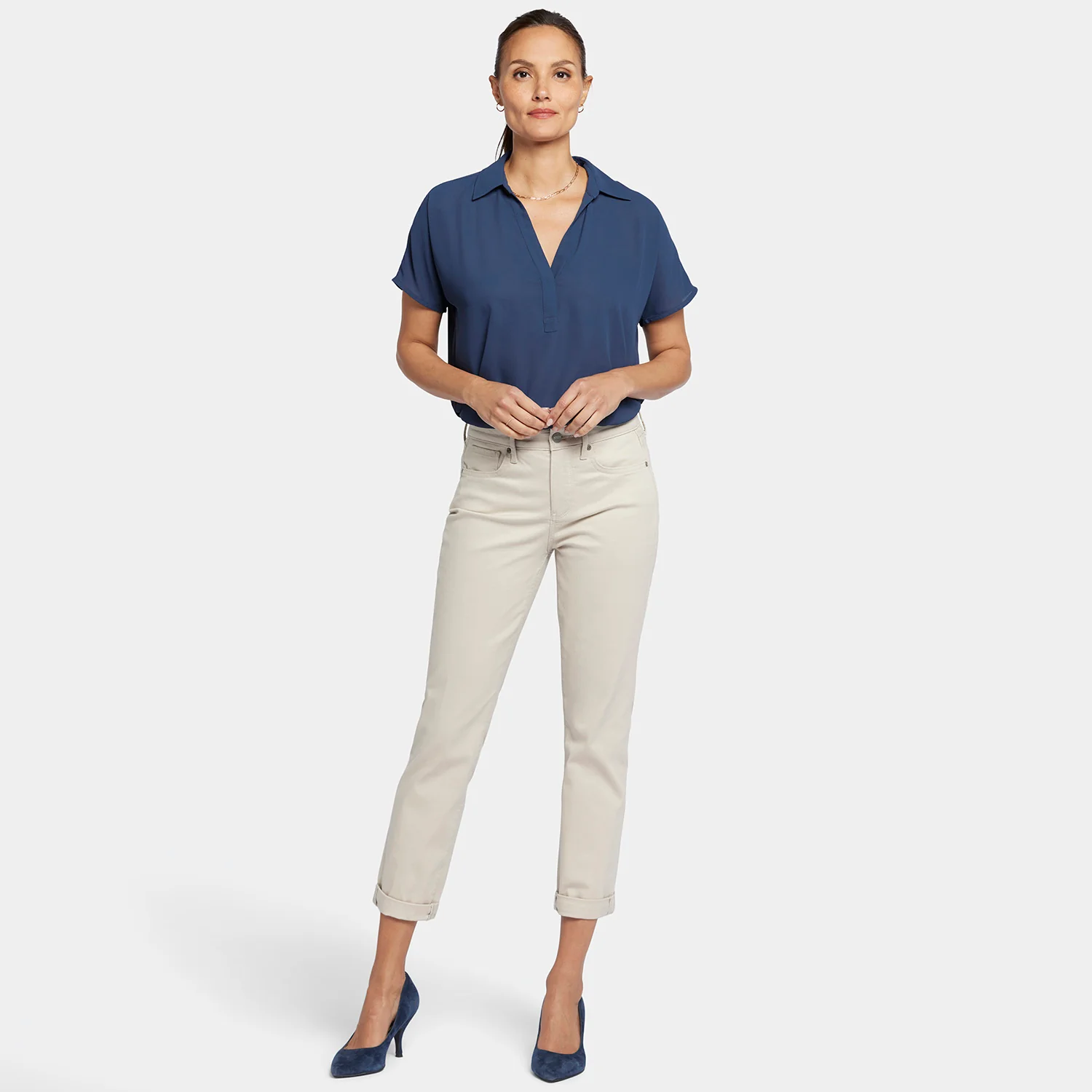9952-margot-girlfriend-jeans-in-petite-feather-1.webp