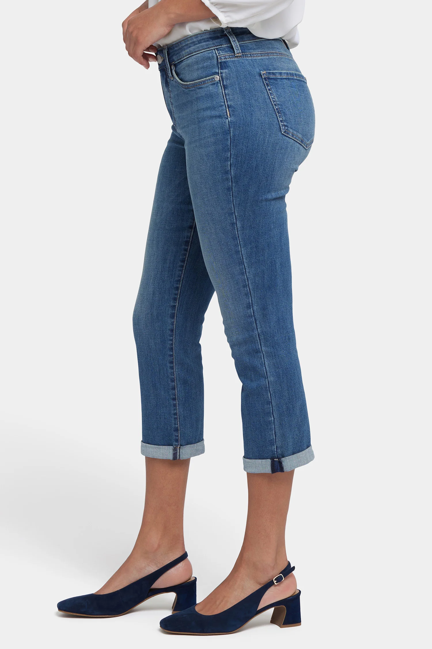 9973-chloe-skinny-capri-jeans-in-petite-costa-brava-1.webp